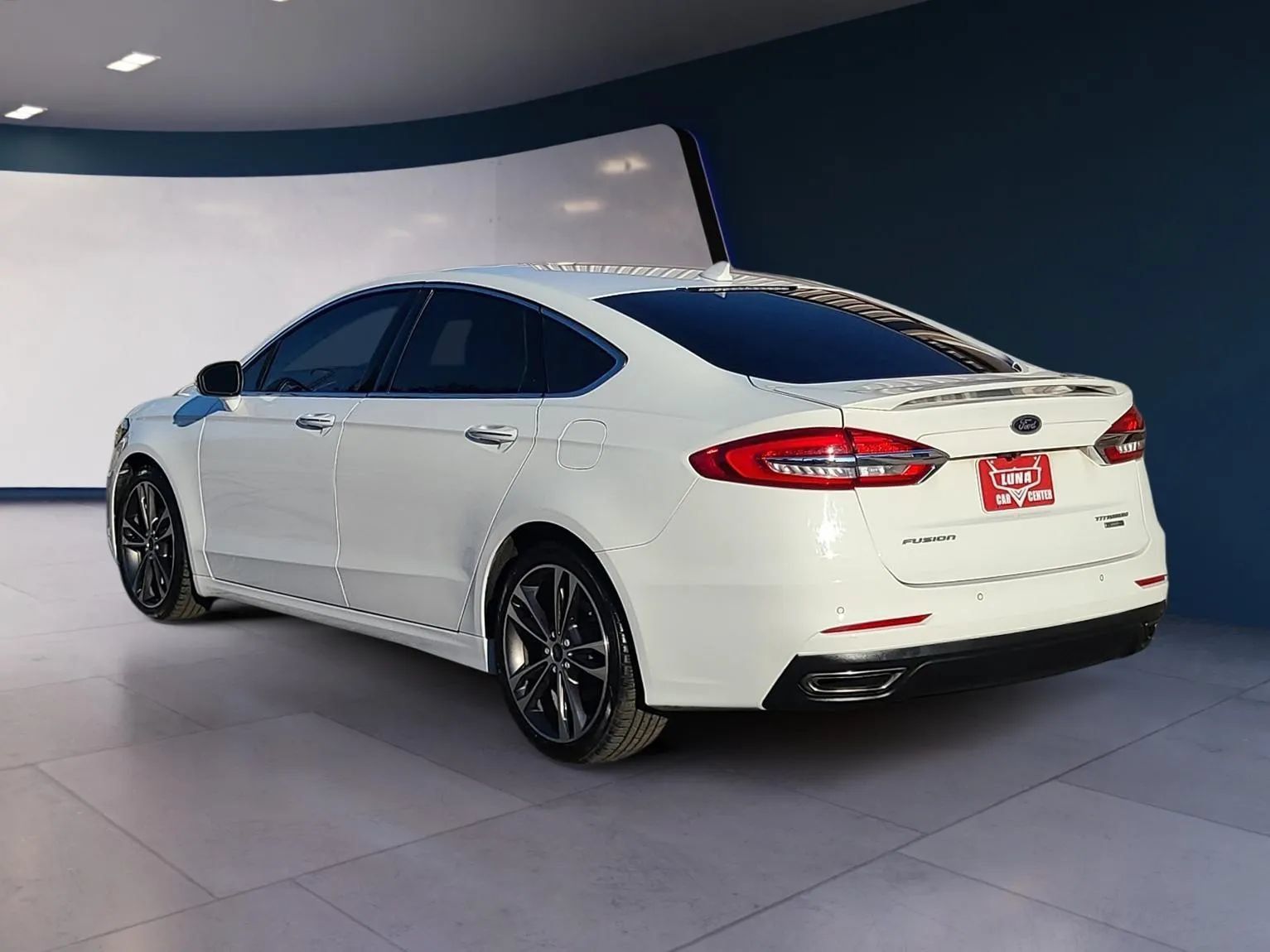Used 2019 Ford Fusion Titanium AWD/4WD image 3