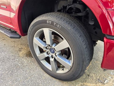 Used 2015 Ford F150 XLT w/ Equipment Group 302A Luxury image 24