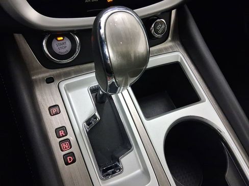 Used 2018 Nissan Murano Platinum w/ Cargo Package image 16