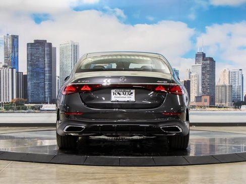 Used 2026 Mercedes-Benz E 350 4MATIC Sedan image 11