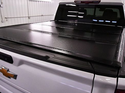 Used 2023 Chevrolet Silverado 1500 High Country w/ High Country Premium Package image 13