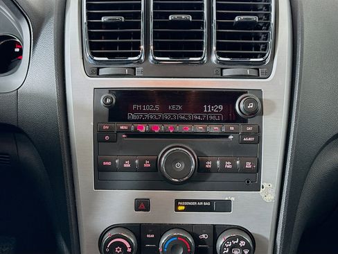 Used 2012 GMC Acadia SLE image 19