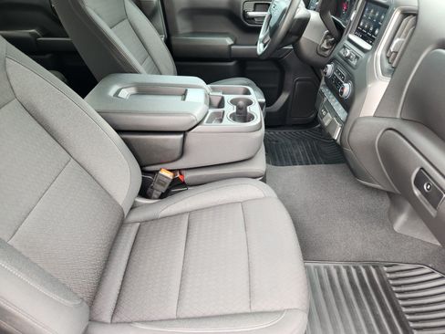 Used 2024 Chevrolet Silverado 1500 Custom Trail Boss AWD/4WD image 11