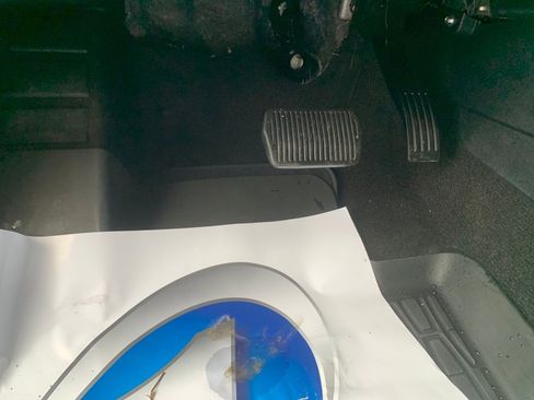 Used 2021 Lincoln Corsair AWD w/ Rear Removable Package Tray image 15