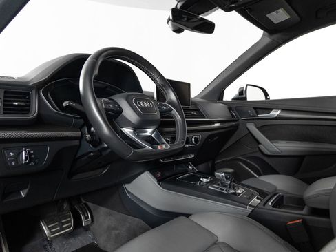 Used 2018 Audi SQ5 Premium Plus w/ Navigation Package image 12