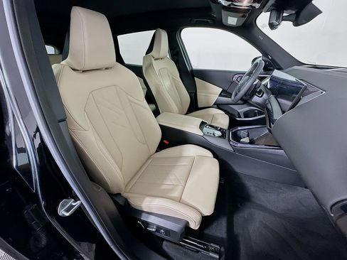 Used 2025 BMW X3 xDrive30i w/ Premium Package image 27