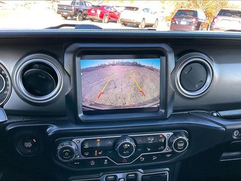 Used 2018 Jeep Wrangler Unlimited Rubicon image 17