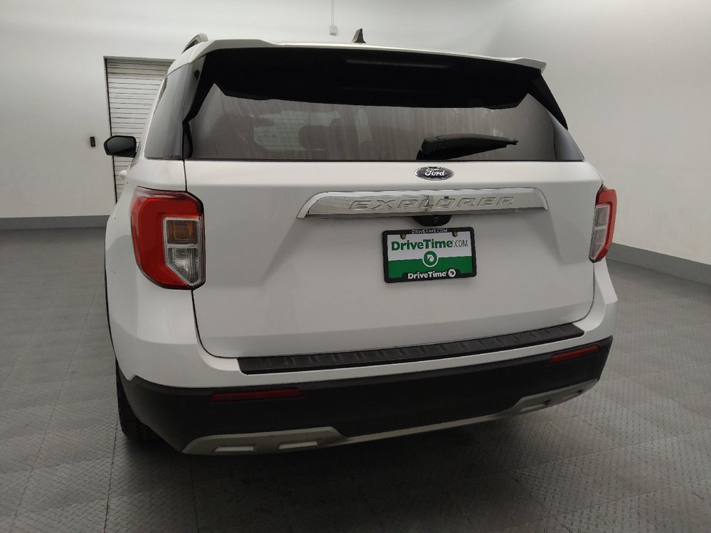 Used 2021 Ford Explorer XLT w/ Equipment Group 202A RWD image 6