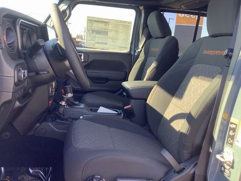 New 2026 Jeep Gladiator Mojave w/ Steel Bumper Group image 8