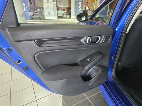 Used 2022 Honda Civic LX image 10