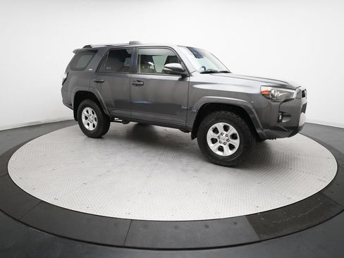 Used 2021 Toyota 4Runner SR5 Premium w/ Moonroof Package AWD/4WD image 38