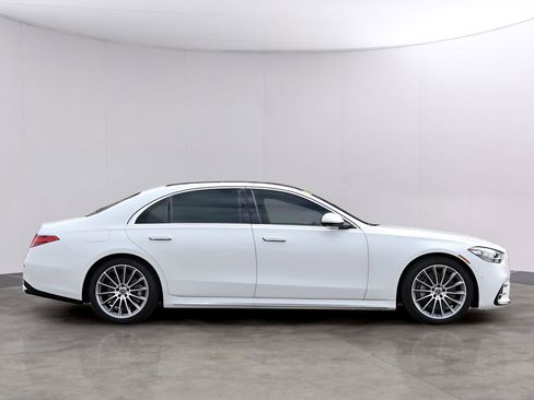 Certified 2025 Mercedes-Benz S 580e 4MATIC Sedan image 4