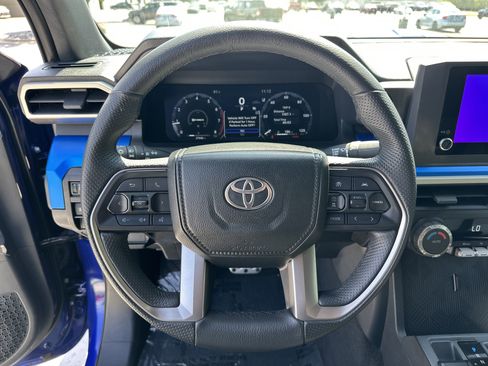 Used 2024 Toyota Tacoma TRD Sport RWD image 18