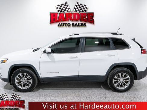 Used 2019 Jeep Cherokee Latitude Plus w/ Cold Weather Group image 1