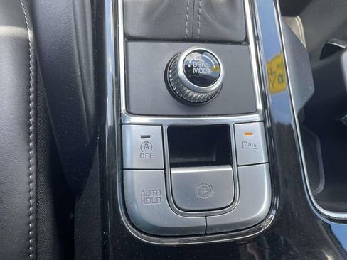 Certified 2024 Kia Telluride LX FWD image 32