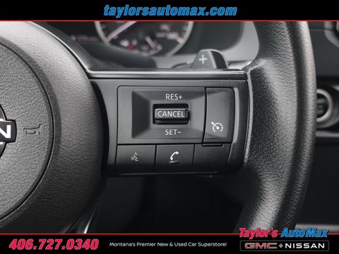 Used 2024 Nissan Pathfinder S image 24