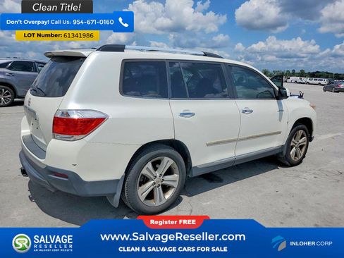 Used 2012 Toyota Highlander Limited w/ Tow Pkg FWD image 4