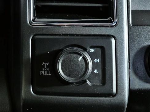Used 2022 Ford F350 XLT w/ XLT Premium Package AWD/4WD image 25