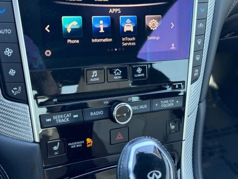 Used 2017 INFINITI Q60 Red Sport 400 image 28