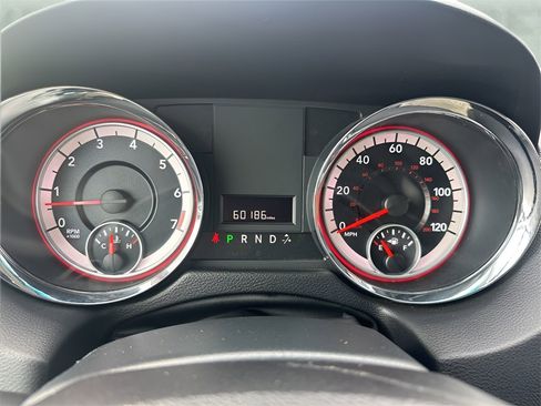 Used 2013 Dodge Grand Caravan SE image 18