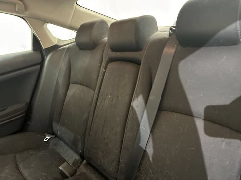 Used 2017 Honda Civic EX image 9