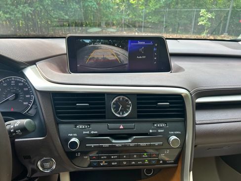 Used 2019 Lexus RX 350 AWD w/ Navigation Package image 19