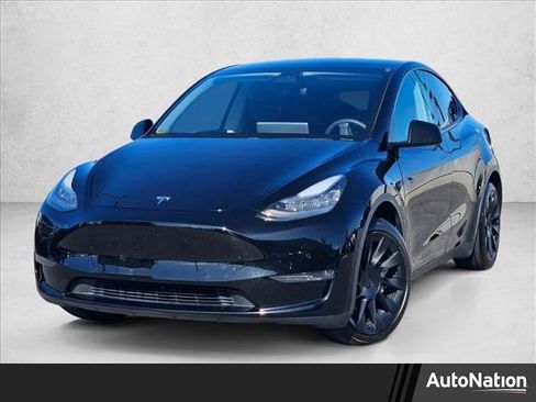 Used 2020 Tesla Model Y Long Range AWD/4WD image 1