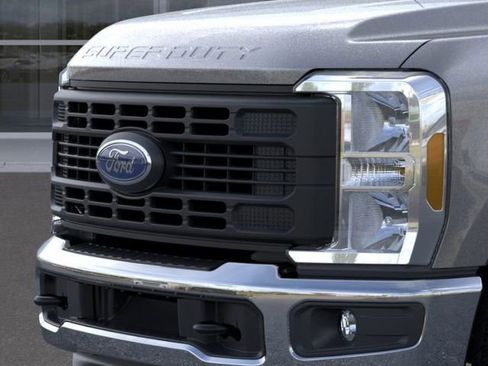 New 2025 Ford F250 XL image 17