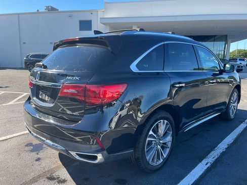 Used 2017 Acura MDX w/Technology Pkg image 3