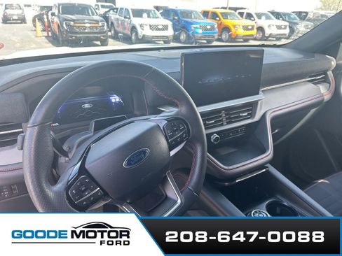 Used 2025 Ford Explorer ST-Line image 7