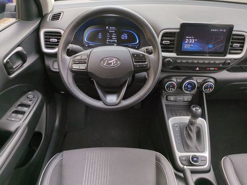 Certified 2023 Hyundai Venue Limited image 15