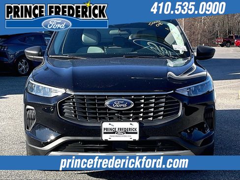 Used 2023 Ford Escape Active w/ Tech Pack #1 image 2