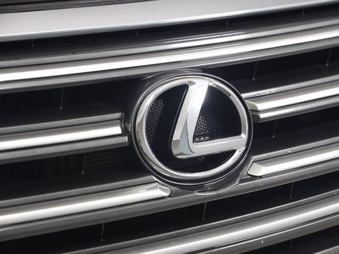 Used 2019 Lexus GX 460 Premium AWD/4WD image 18