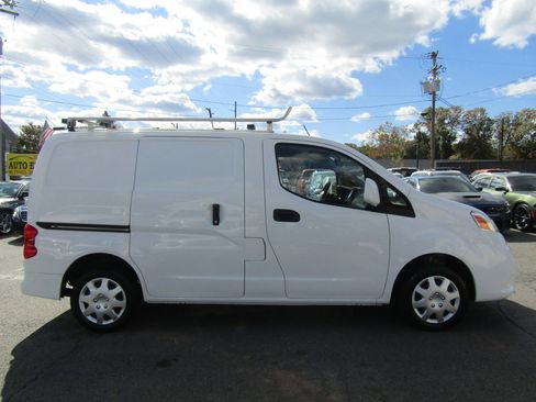 Used 2019 Nissan NV200 SV w/ Back Door Glass Package image 8