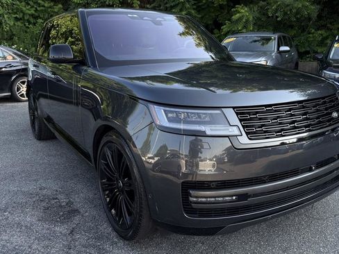 Used 2023 Land Rover Range Rover SE AWD/4WD image 21