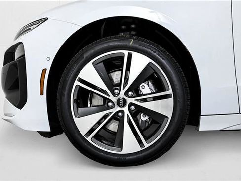 New 2025 Audi A6 e-tron Premium Plus image 7