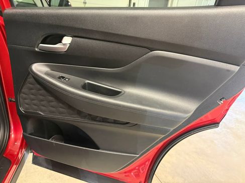 Used 2019 Hyundai Santa Fe SEL FWD image 29