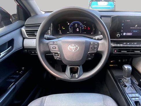 Used 2026 Toyota Camry LE w/ Convenience Package FWD image 6