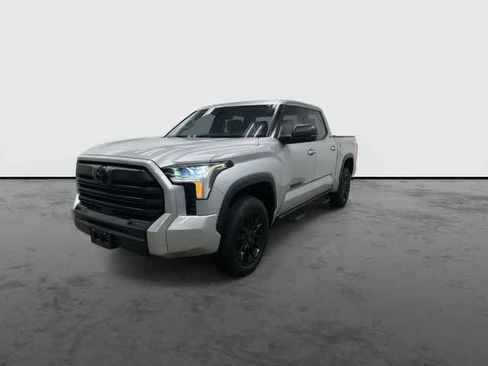 Used 2024 Toyota Tundra SR5 w/ SR5 Premium Package AWD/4WD image 7