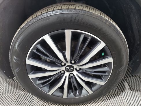 Used 2024 INFINITI QX60 Sensory AWD/4WD image 5