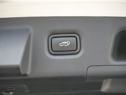 Certified 2023 Hyundai Santa Fe Limited AWD/4WD image 11