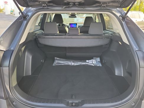 Certified 2025 Toyota RAV4 XLE AWD/4WD image 10