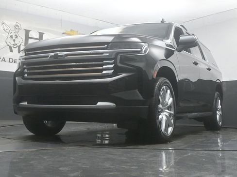 Used 2021 Chevrolet Suburban High Country AWD/4WD image 58