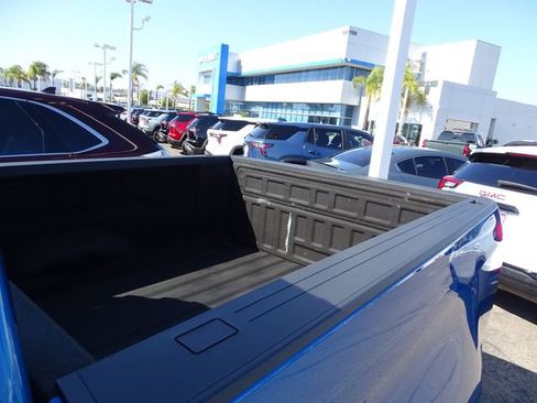 Used 2021 Chevrolet Colorado W/T w/ Custom Special Edition RWD image 22