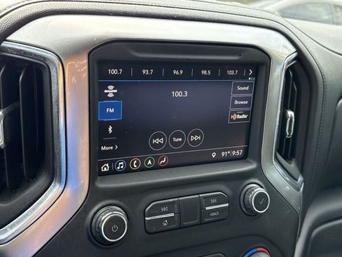 Used 2019 Chevrolet Silverado 1500 LTZ AWD/4WD image 18