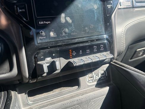Used 2023 RAM 1500 Limited image 19