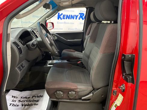 Used 2009 Nissan Frontier PRO-4X AWD/4WD image 8