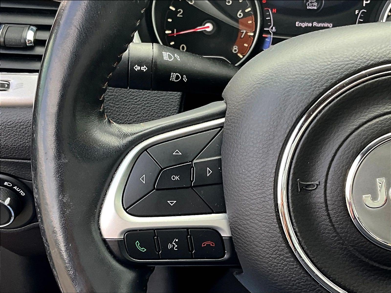 Used 2017 Jeep Compass Latitude w/ Popular Equipment Group FWD image 11