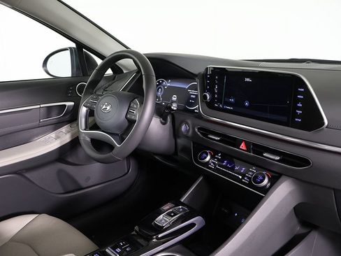 Certified 2023 Hyundai Sonata Limited w/ Cargo Package FWD image 31