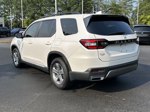 Used 2026 Honda Pilot EX-L image 10